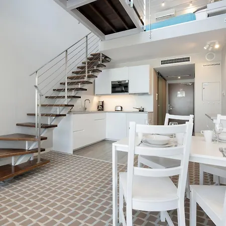 Penthouse Marine Seaview - By Jantar *